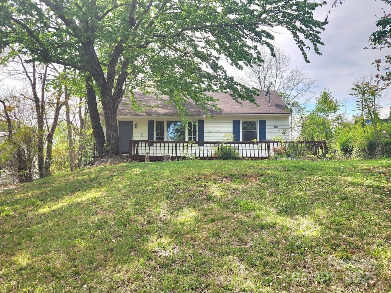 Property image 2 at 47 Gladstone Road, Asheville, NC 28805