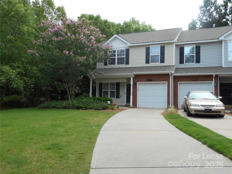 Property image 3 at 15519 Stronvar House Lane, Charlotte, NC 28277