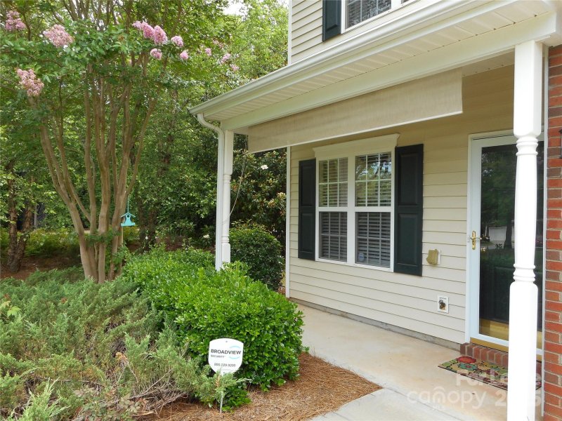 Property image 4 at 15519 Stronvar House Lane, Charlotte, NC 28277