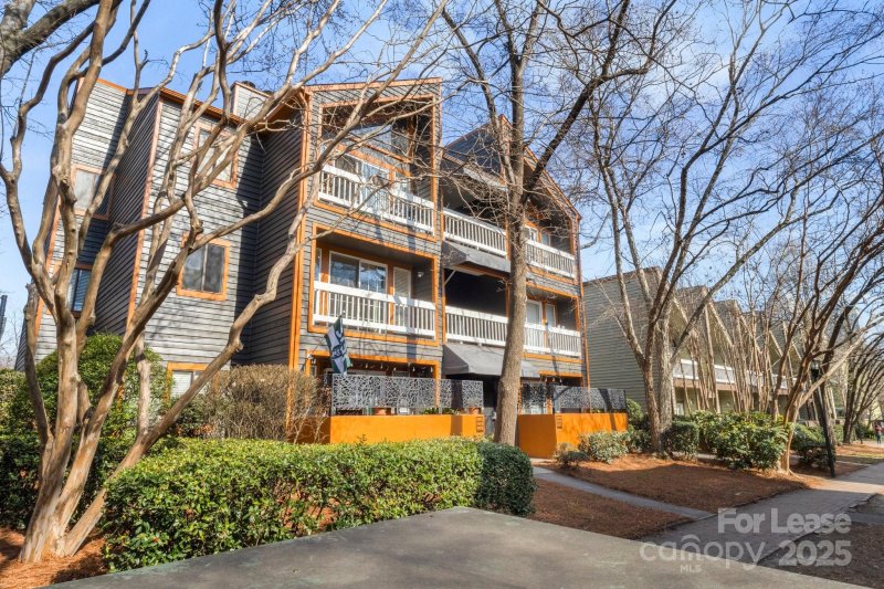 Property image 2 at 434 W 8th Street, Charlotte, NC 28202