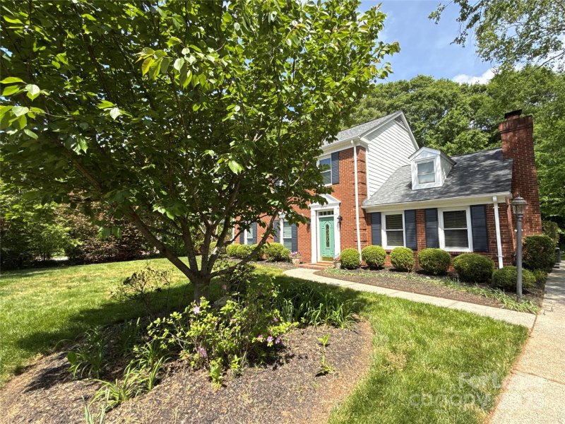 Property image 3 at 9909 Elm Creek Lane, Charlotte, NC 28277