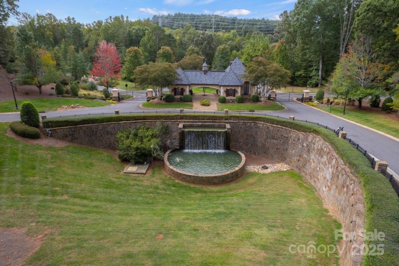 Property image 5 of 1029 Glade Spring Court in Reflection Pointe, Belmont, NC 28012