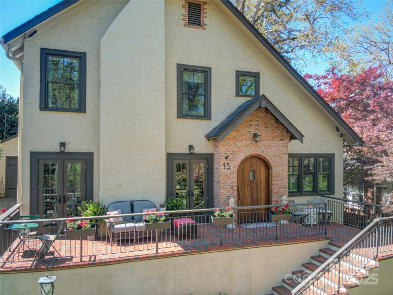 Property image 3 at 15 Warwick Road, Asheville, NC 28803