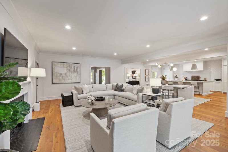 Property image 5 at 3300 Sharon Road, Charlotte, NC 28211