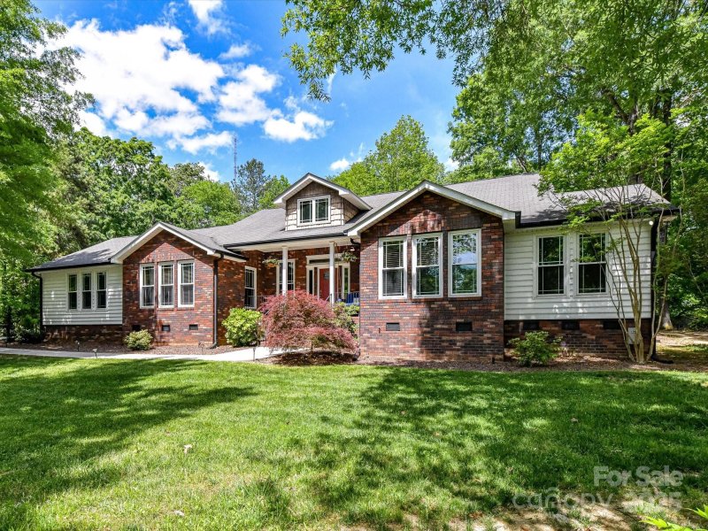 Property image 2 at 4301 Middle Stream Road, Charlotte, NC 28213