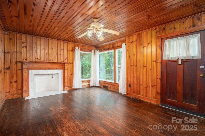 Property image 5 at 1059 16th Avenue, Hickory, NC 28601