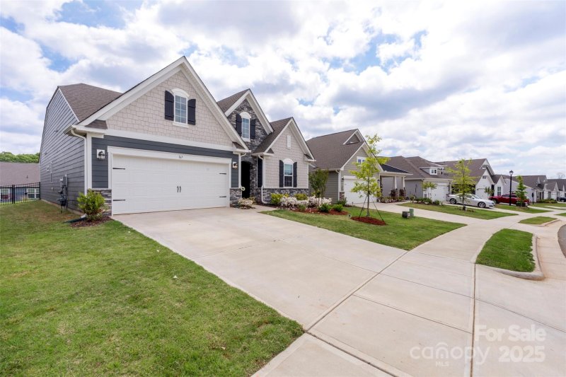 Property image 3 at 167 White Apple Way, Statesville, NC 28625