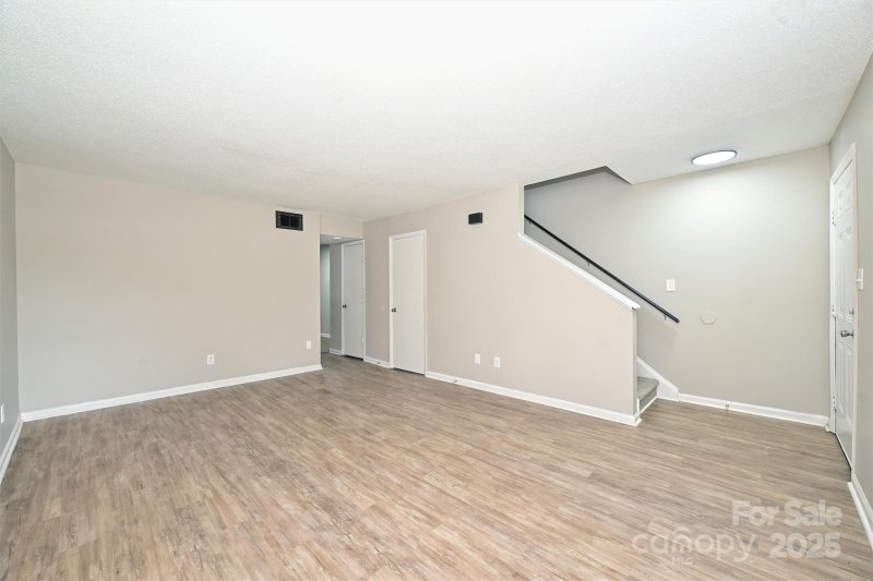 Property image 5 at 1931 Mereview Court, Charlotte, NC 28210