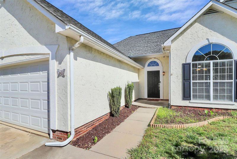 Property image 3 at 4606 Falcon Chase Drive, Concord, NC 28027