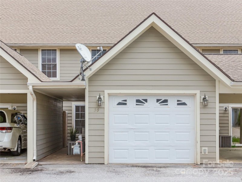 Property image 3 of 30 Rotunda Circle in Mount Carmel Village, Asheville, NC 28806