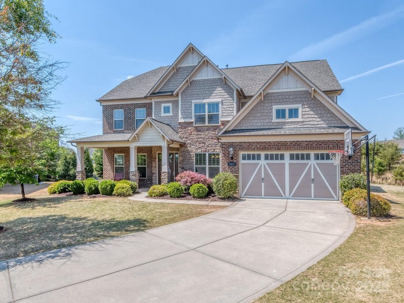 Property image 2 at 323 Cheshire Lane, Fort Mill, SC 29707