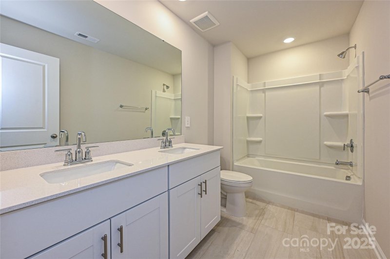 Property image 2 at 5025 Poplin Valley, Cherryville, NC 28021