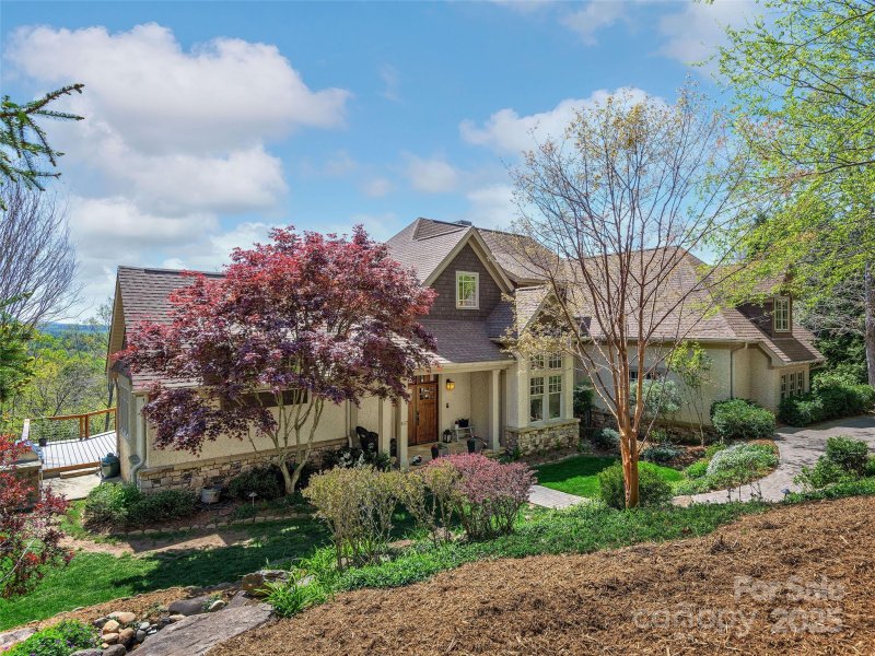 457 Coopers Hawk Drive