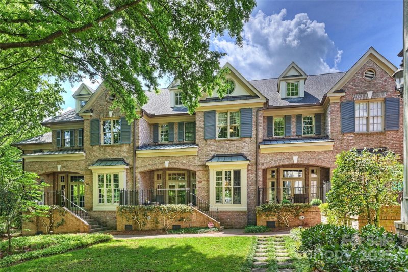 4020 Barclay Downs Drive