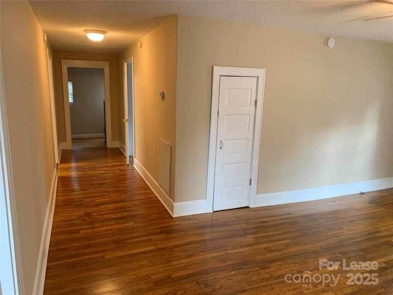 Property image 3 at 208 Parker Avenue, Mooresville, NC 28115