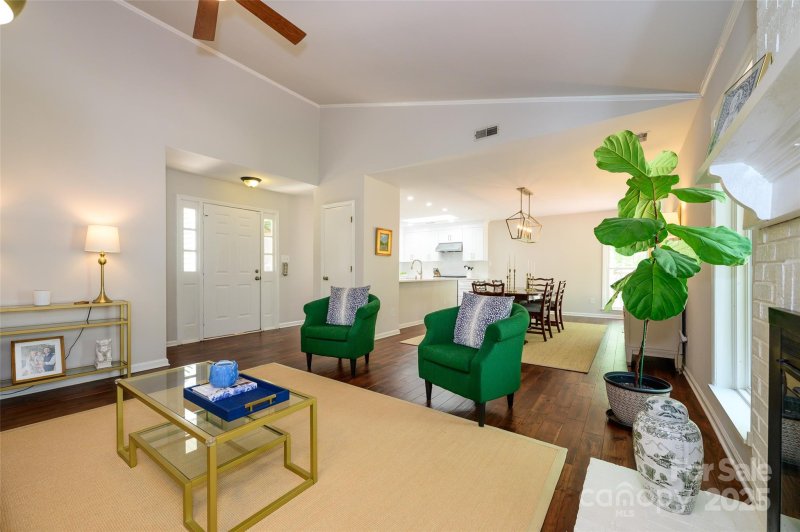 Property image 5 at 5916 Rexwood Place, Charlotte, NC 28210