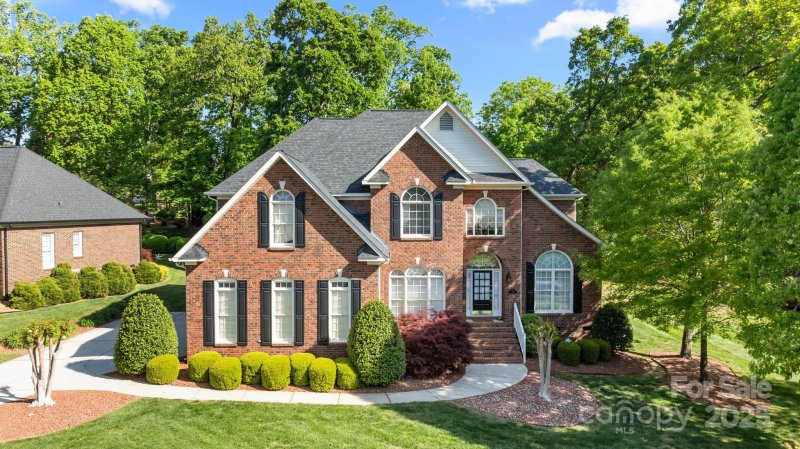 Property image 4 at 204 Limerick Drive, Matthews, NC 28104