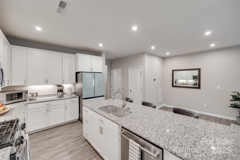 Property image 5 at 306 Willow Wood Court, Matthews, NC 28104