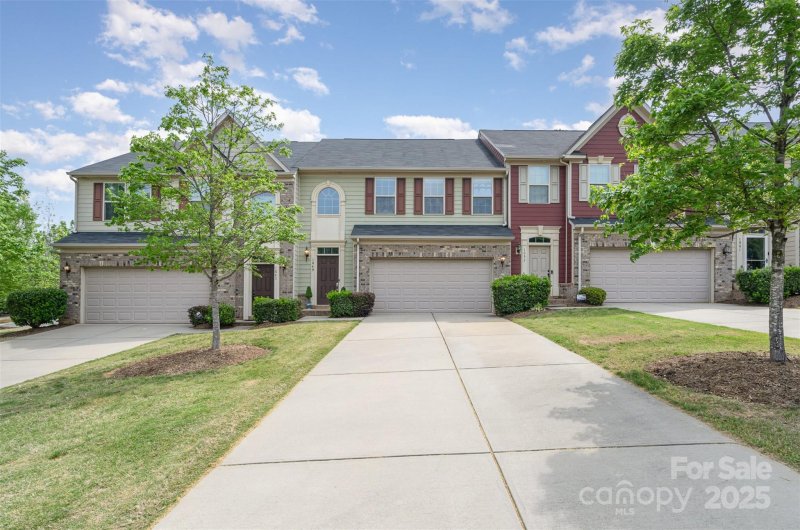 Property image 2 at 1849 Fleetwood Drive, Charlotte, NC 28208