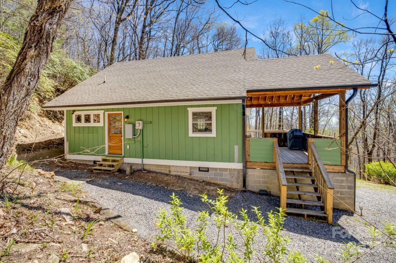 Property image 2 at 1512 Hickory Acres Road, Hendersonville, NC 28792