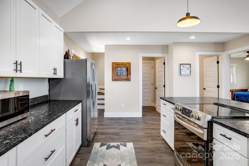 Property image 3 at 1512 Hickory Acres Road, Hendersonville, NC 28792