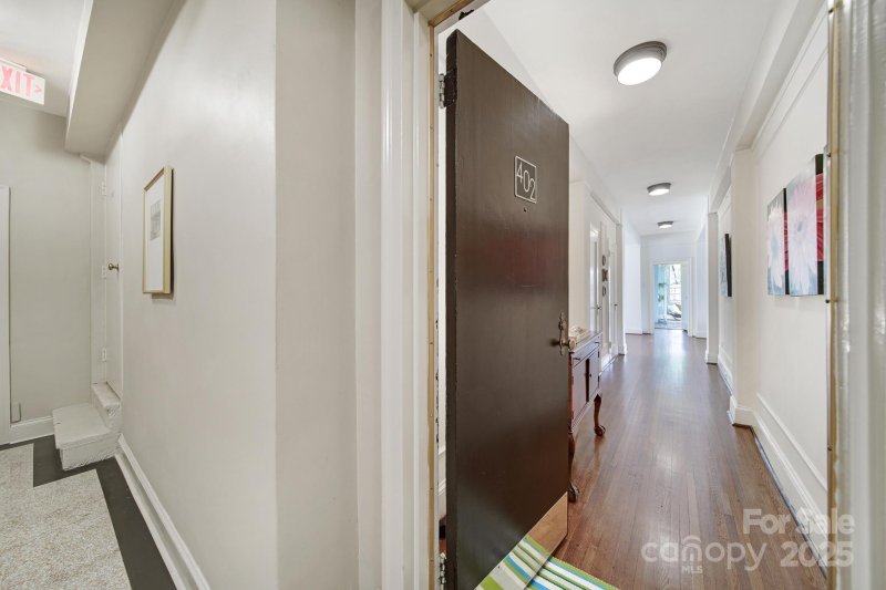 Property image 3 at 301 W 10th Street, Charlotte, NC 28202