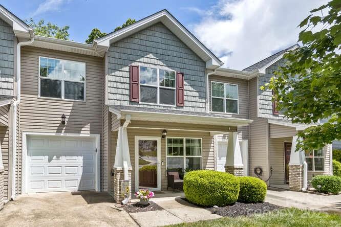 Property image 2 at 43 Sunny Meadows Boulevard, Arden, NC 28704