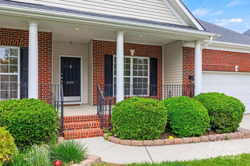 Property image 2 at 8120 Calistoga Lane, Waxhaw, NC 28173