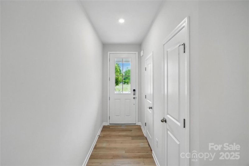 Property image 3 of 2009 Vinyasa Lane in Stonesummit, Charlotte, NC 28215