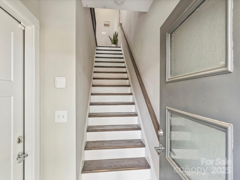 Property image 3 at 520 Sedgefield Park Drive, Charlotte, NC 28203