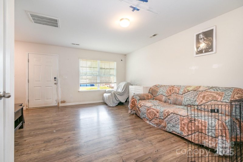 Property image 5 at 3033 Green Apple Drive, Dallas, NC 28034