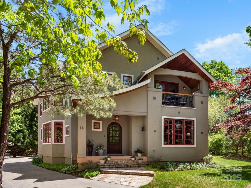 Property image 3 of 18 Ozark Spring Lane in Riverwood, Asheville, NC 28805