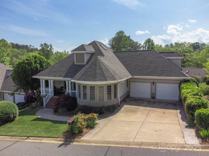 Property image 5 at 2 Creekside Way, Asheville, NC 28804