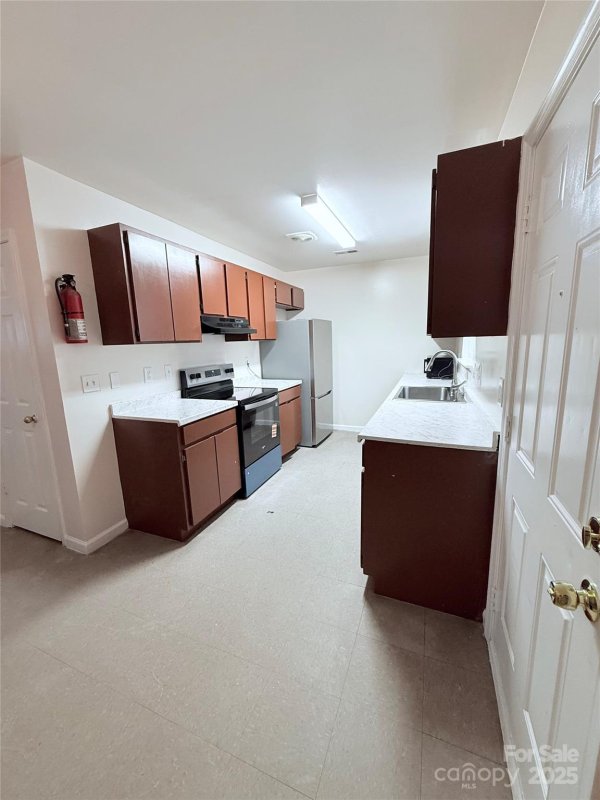 Property image 4 at 522 Pennsylvania Avenue, Charlotte, NC 28216