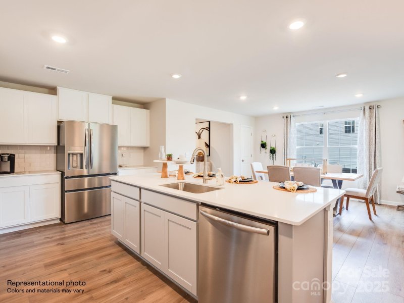 Property image 5 at 12136 Devon Square Court, Charlotte, NC 28262