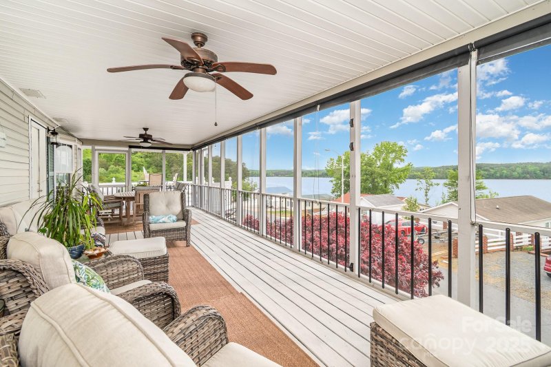 Property image 2 of 203 Grand View Drive in Badin Shores Resort, New London, NC 28127