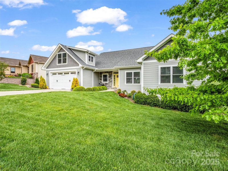 Property image 2 at 438 Blacksmith Run Drive, Hendersonville, NC 28792