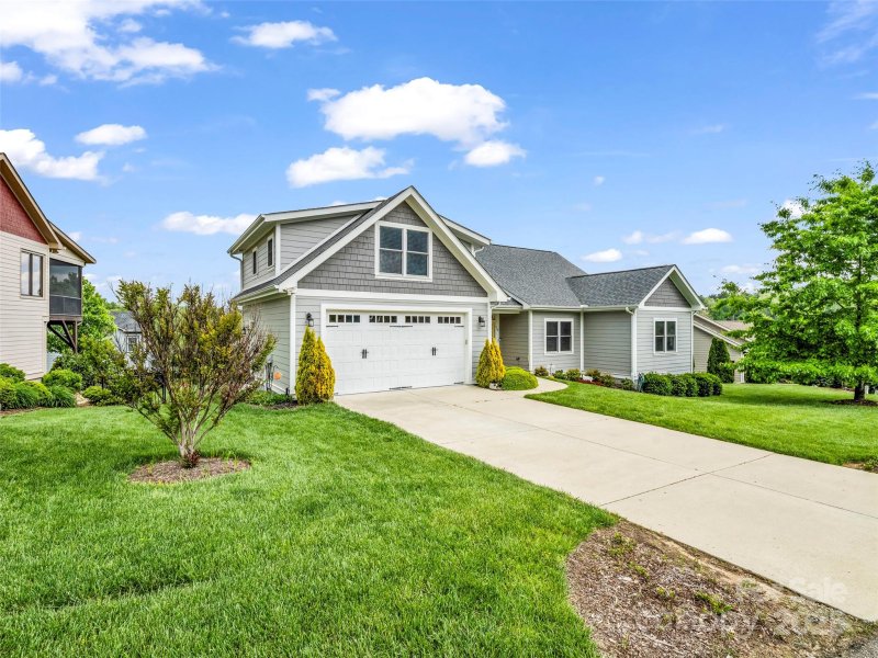 Property image 3 at 438 Blacksmith Run Drive, Hendersonville, NC 28792