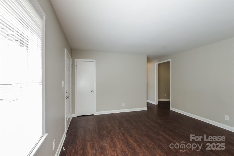 Property image 5 at 3908 Crestridge Drive, Charlotte, NC 28217