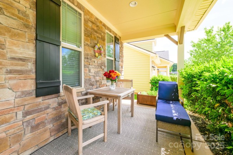 Property image 4 at 121 Martingale Avenue, Mooresville, NC 28115