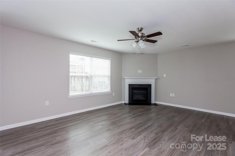 Property image 4 at 5531 Graypark Drive, Charlotte, NC 28269