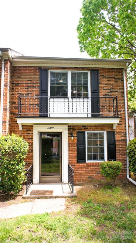 Property image 2 at 10911 Park Road, Charlotte, NC 28226