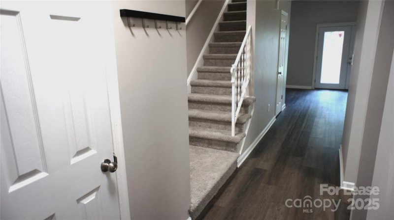 Property image 4 at 10911 Park Road, Charlotte, NC 28226