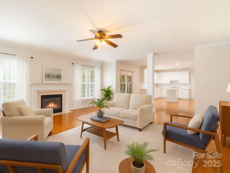 Property image 4 of 2620 Shady Reach Lane in Mt Isle Harbor, Charlotte, NC 28214