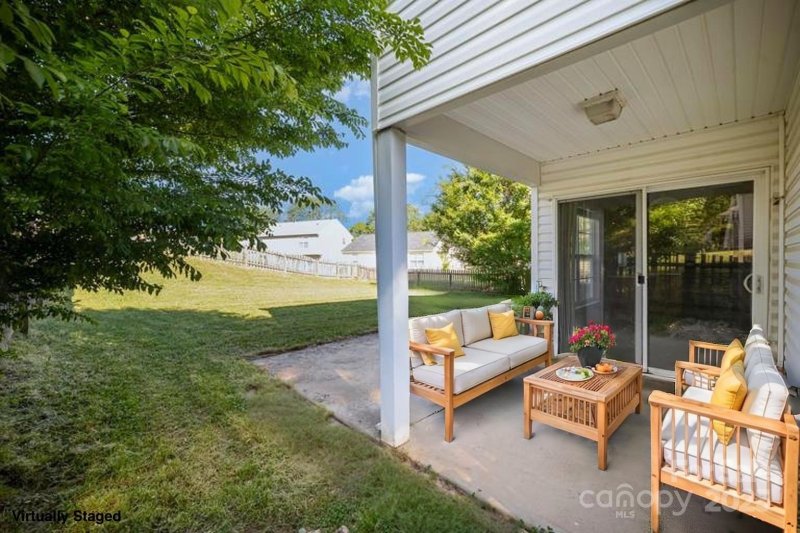 Property image 5 at 14311 Riding Hill Avenue, Charlotte, NC 28213