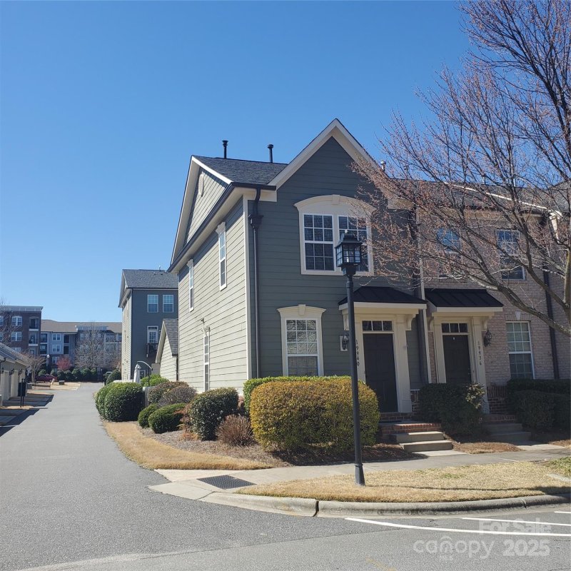 Property image 2 at 19940 Lamp Lighters Way, Cornelius, NC 28031