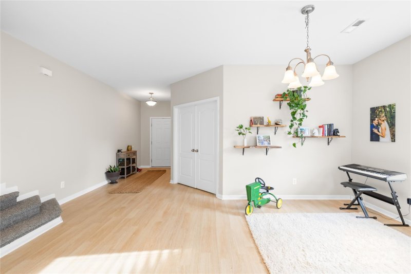 Property image 2 at 105 Altondale Drive, Statesville, NC 28625