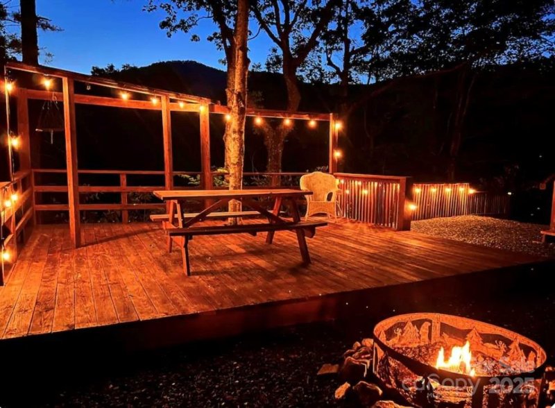 Property image 2 of 84 Bear Wallow Drive in Bear Den Acres, Spruce Pine, NC 28777