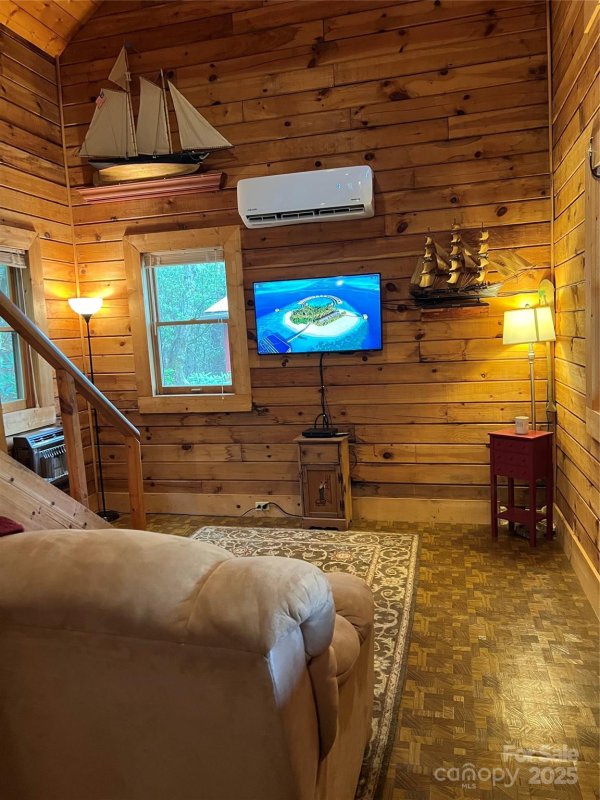 Property image 3 of 84 Bear Wallow Drive in Bear Den Acres, Spruce Pine, NC 28777