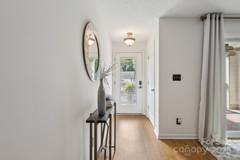 Property image 4 at 1052 Churchill Downs Court, Charlotte, NC 28211